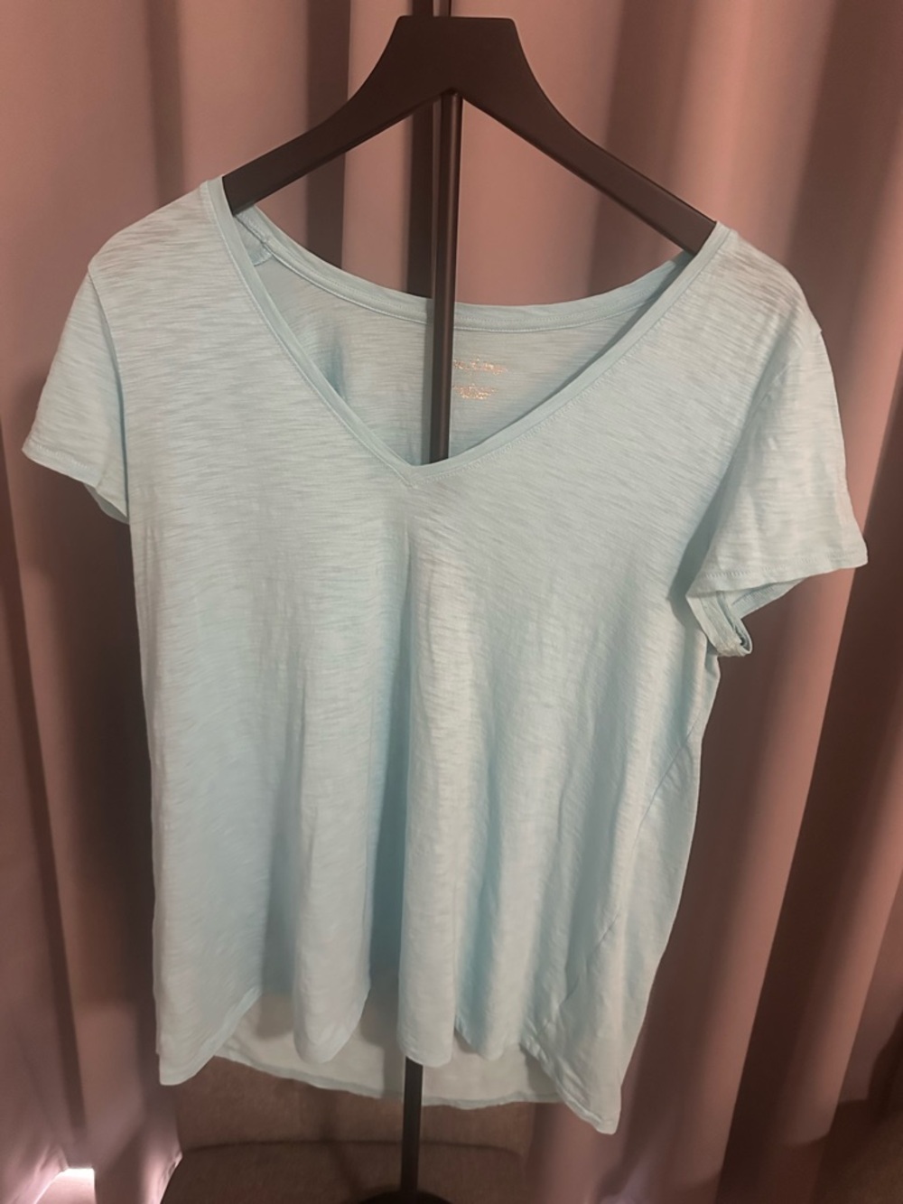 Lilly Pulitzer Pale Blue V-Neck Short Sleeve Tee